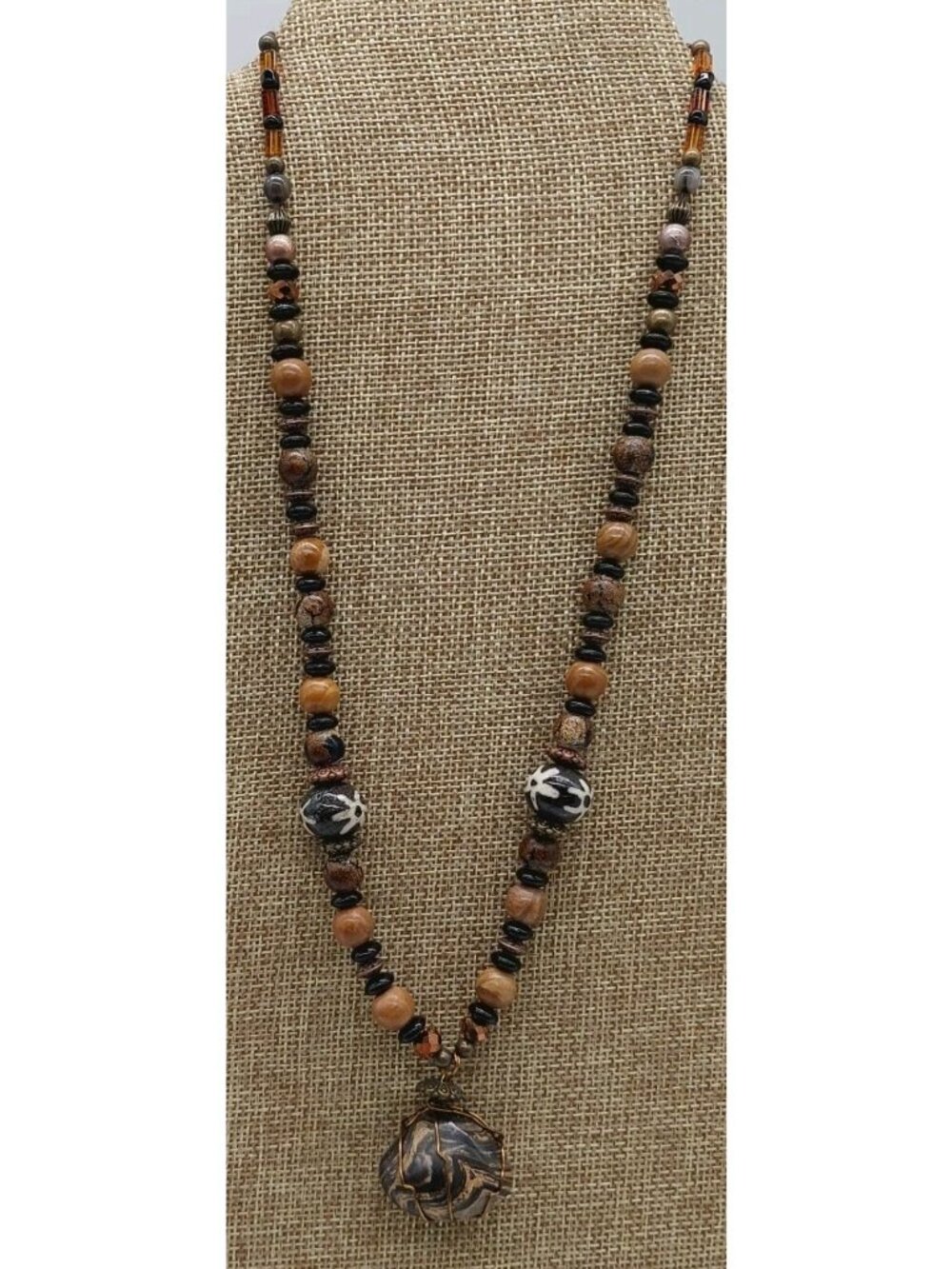 Necklace Plastic Stone Beaded Brown Wrapped Wire Choker Toggle Clasp